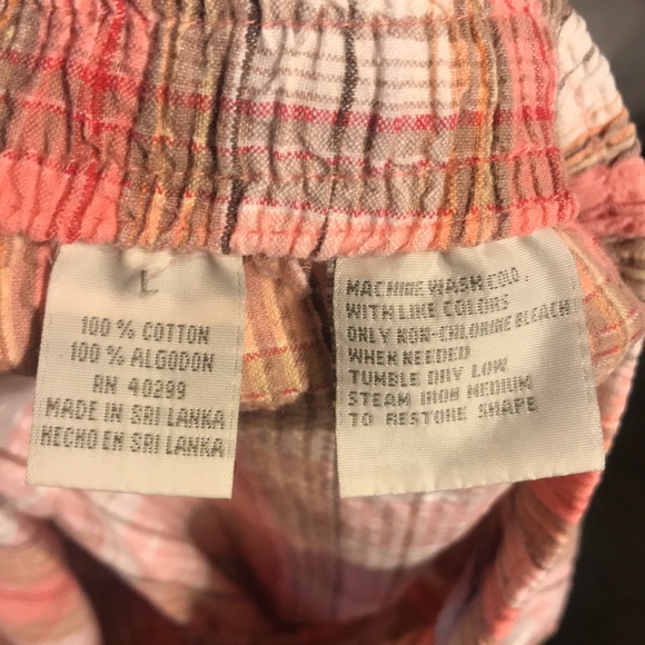 Women’s Plaid Seersucker Capris - Picture 7 of 7